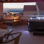 Apartment Una アパート *