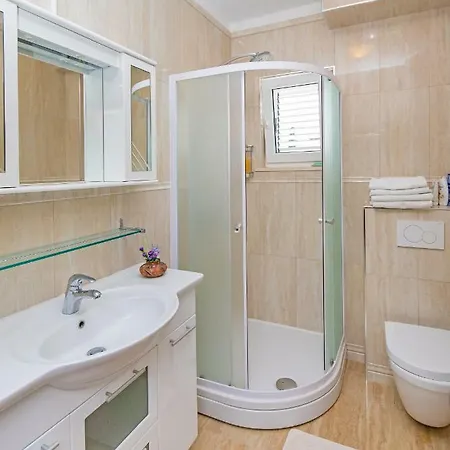 Apartment Una