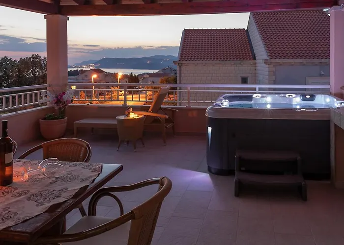 Apartment Una Διαμέρισμα *